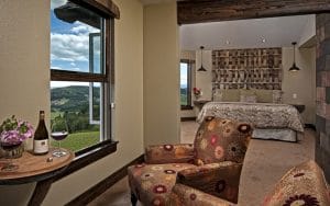 view of sitting area in jura room